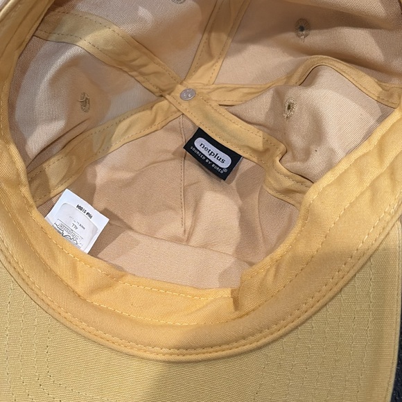 Bundle of 3 Patagonia caps - Picture 5 of 5